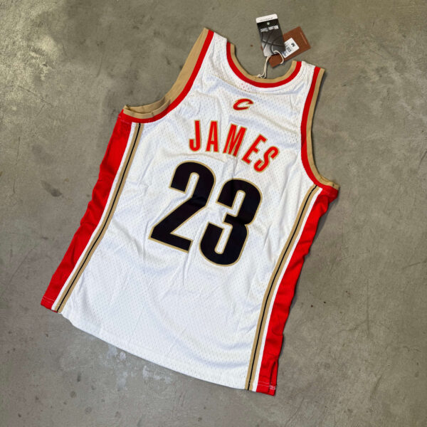 Camiseta Mitchell & Ness Cavaliers - James - Imagen 5