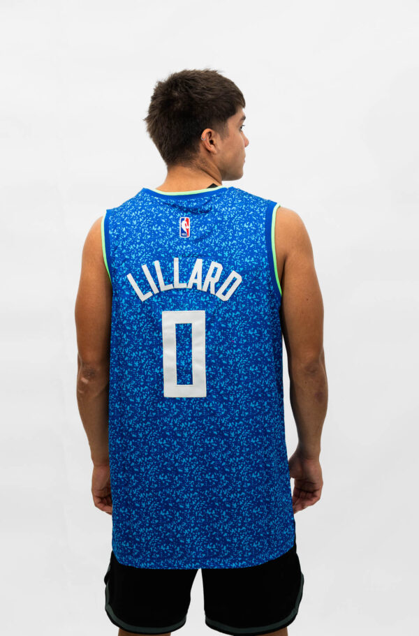 Camiseta Nike Bucks - Lillard - Imagen 4