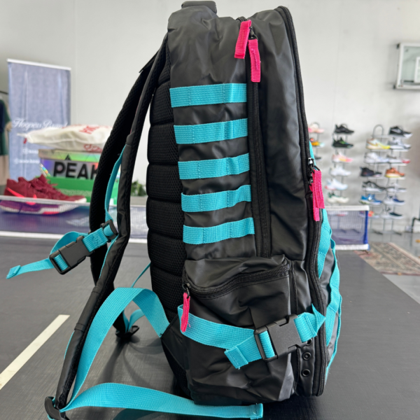 Mochila Crossover Culture Vice City (Sneaker Backpack) - Imagen 4